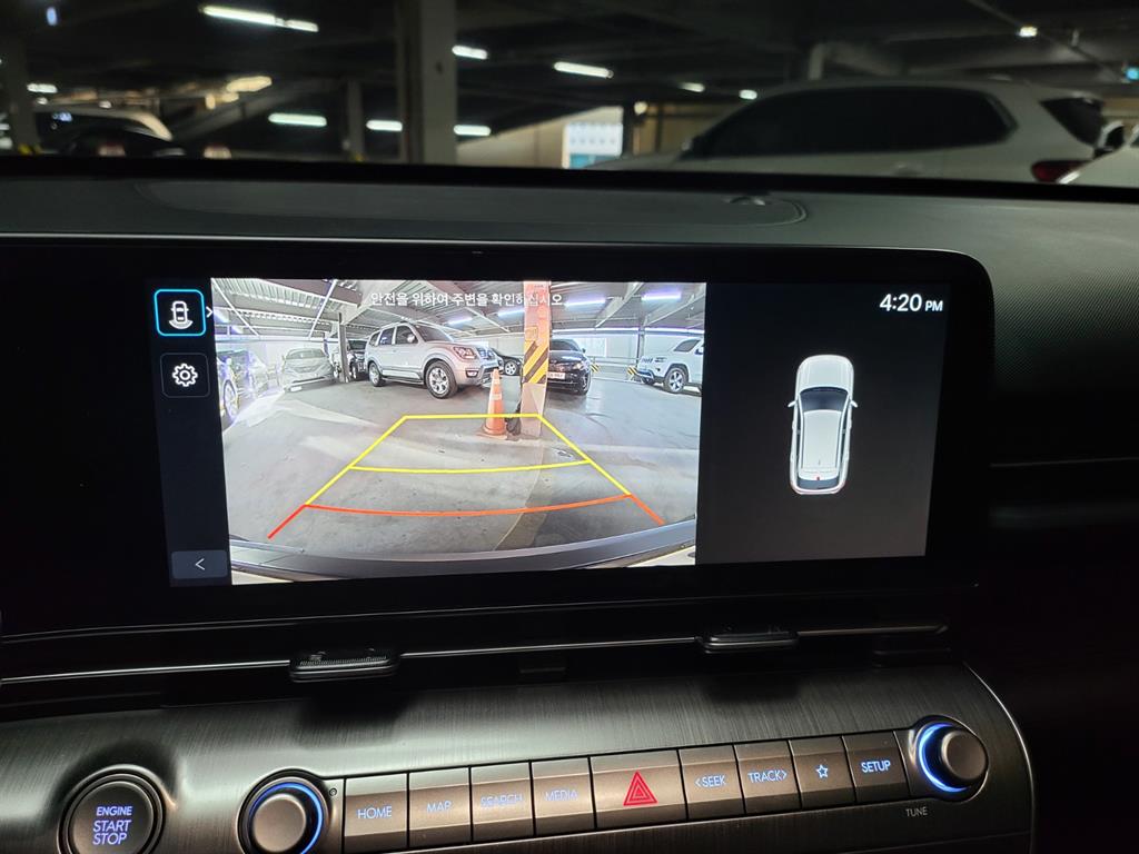 HYUNDAI Kona - Vista 11