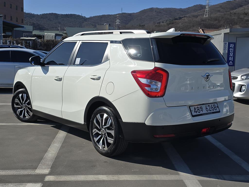 Ssangyong Tivoli - Vista 4