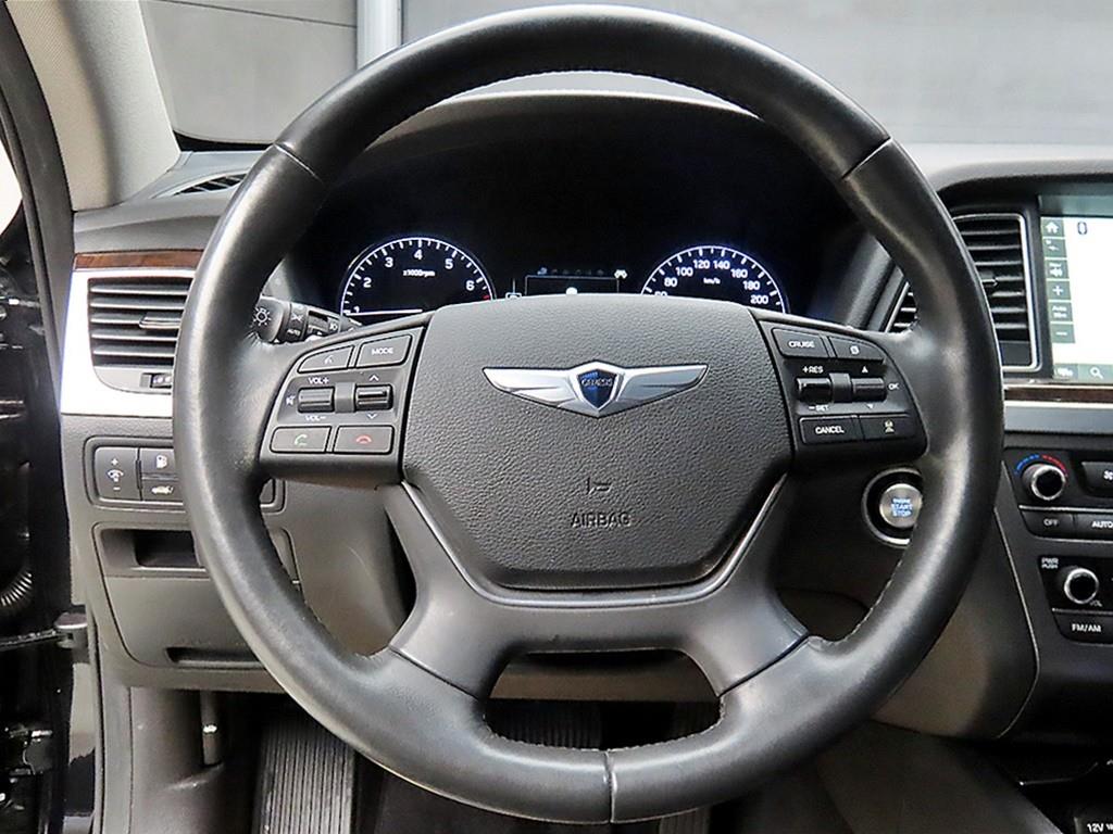 HYUNDAI Genesis - Vista 9