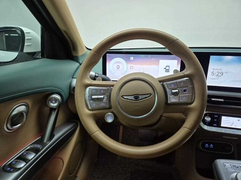 Genesis GV60 - Vista 9