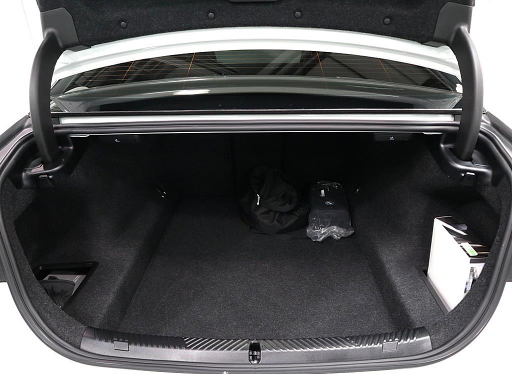 BMW 5 Series 2025 Blanco - Importación desde Corea - HF Imports Iquique - Foto 18