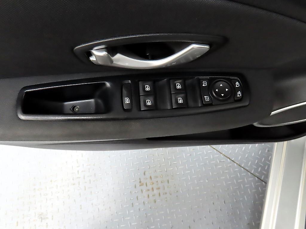 SAMSUNG SM3 - Vista 11