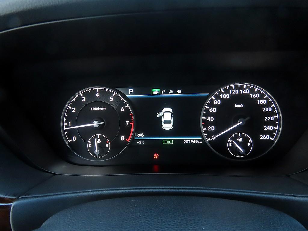 Genesis EQ900 - Vista 9