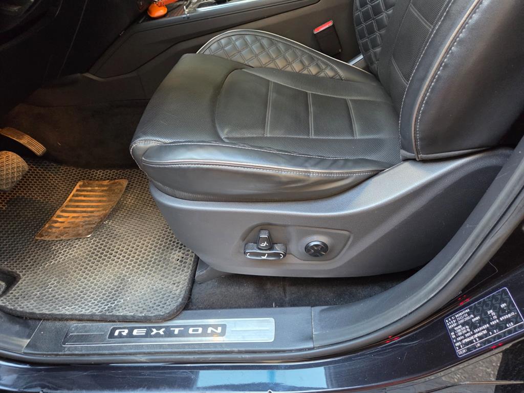 Ssangyong Rexton 2022 Negro - Importación desde Corea - HF Imports Iquique - Foto 14