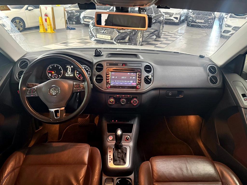 Volkswagen Tiguan - Vista 7