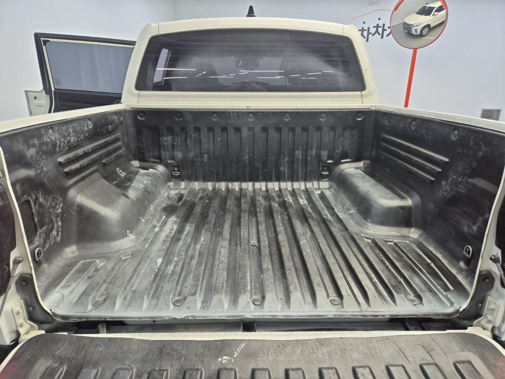 Ssangyong Rexton 2021 Blanco - Importación desde Corea - HF Imports Iquique - Foto 18