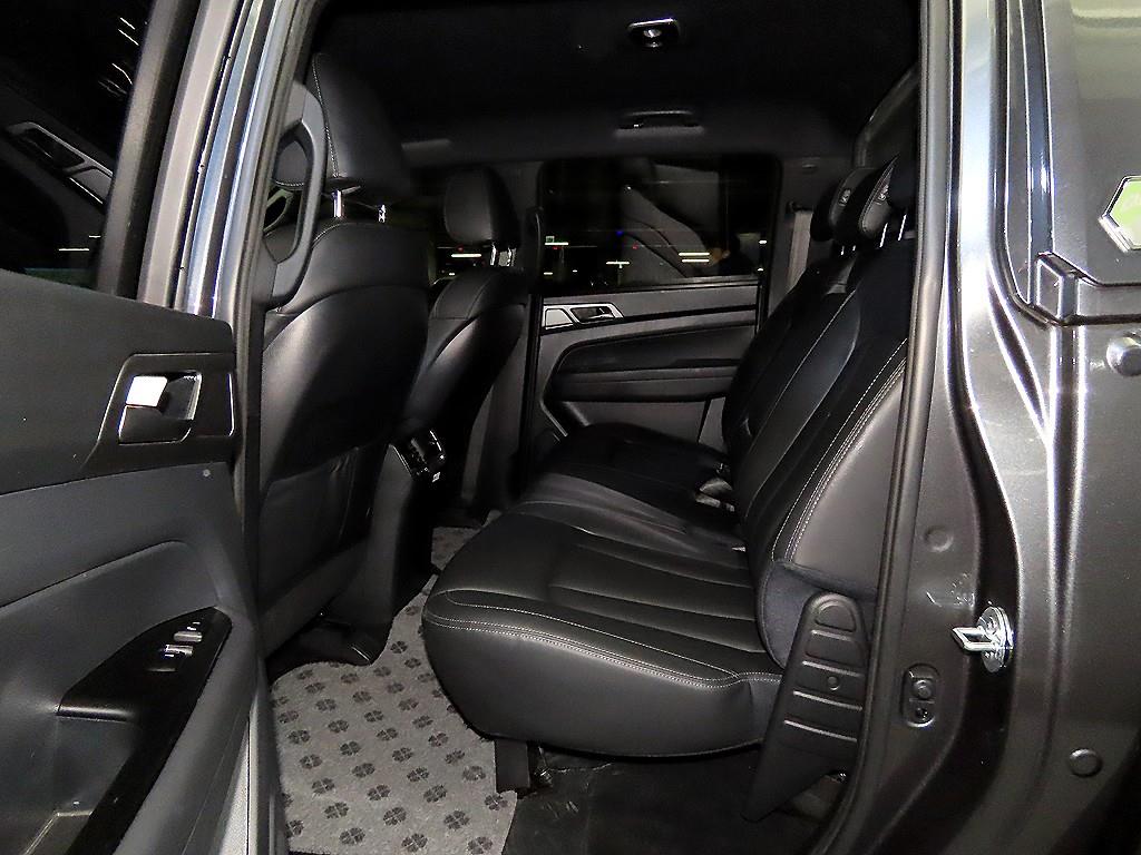 Ssangyong Rexton - Vista 7