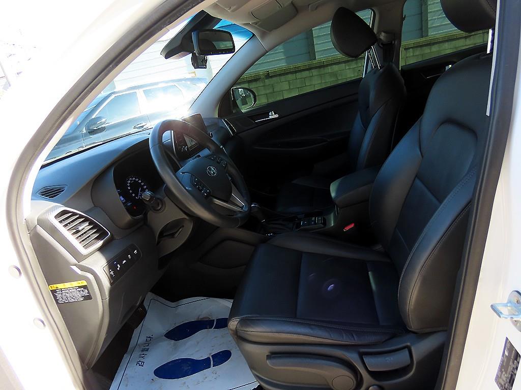 HYUNDAI Tucson - Vista 5