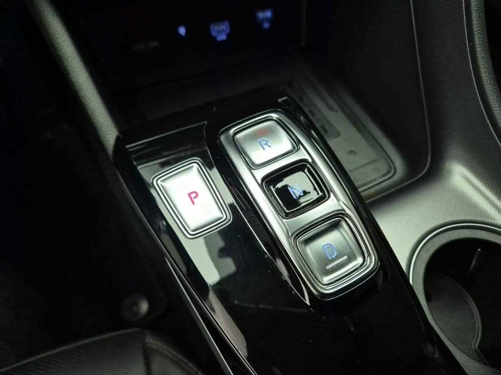 HYUNDAI Sonata - Vista 8