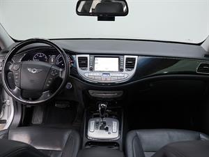 HYUNDAI Genesis - Vista 10