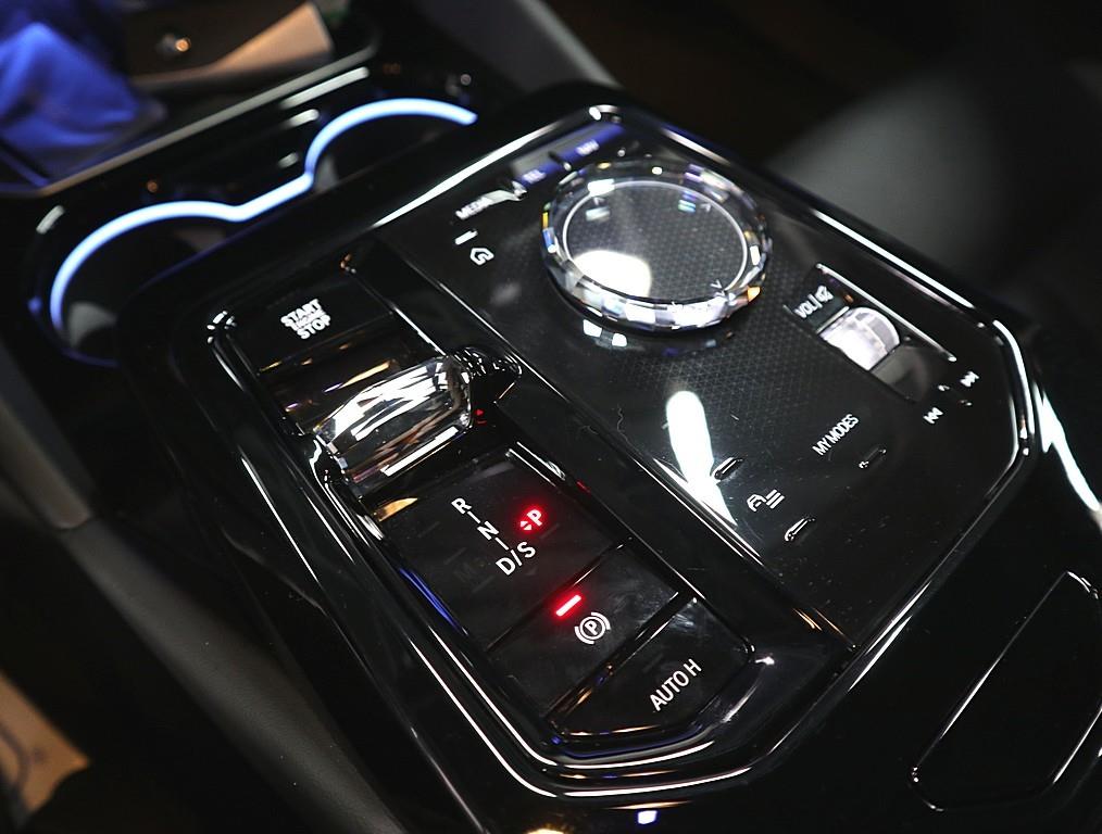 BMW 5 Series 2025 Blanco - Importación desde Corea - HF Imports Iquique - Foto 13