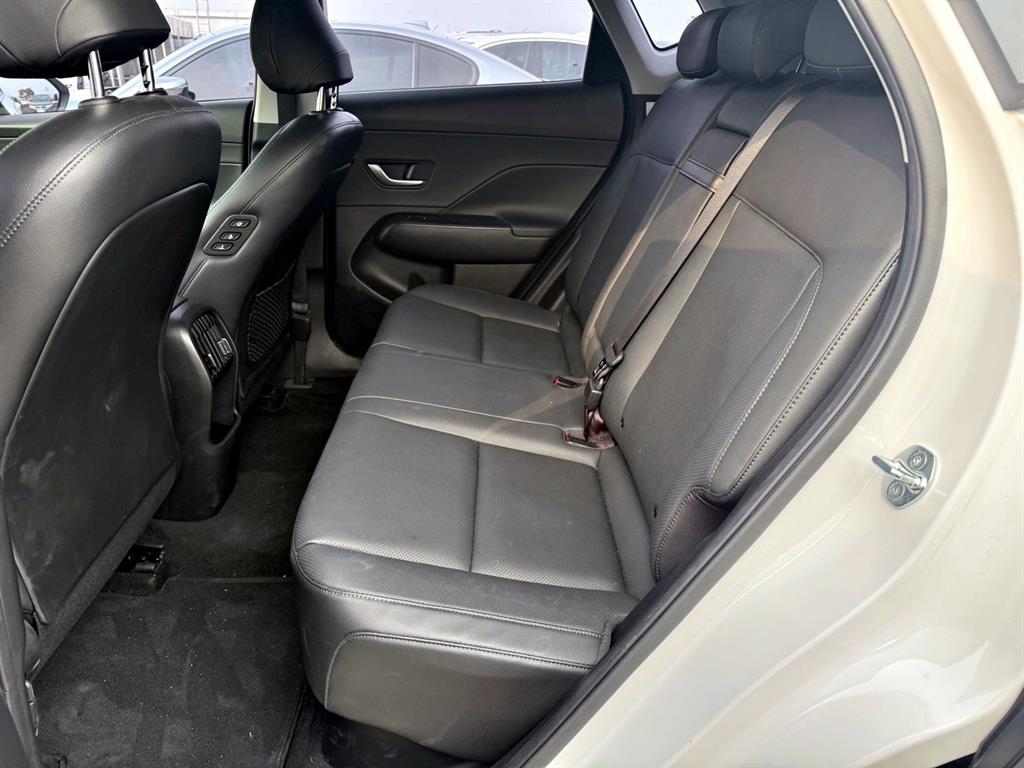 HYUNDAI Kona - Vista 8