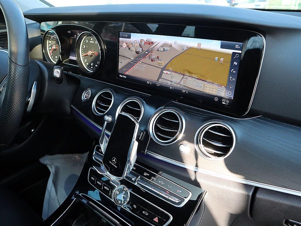 Mercedes Benz E class - Vista 11