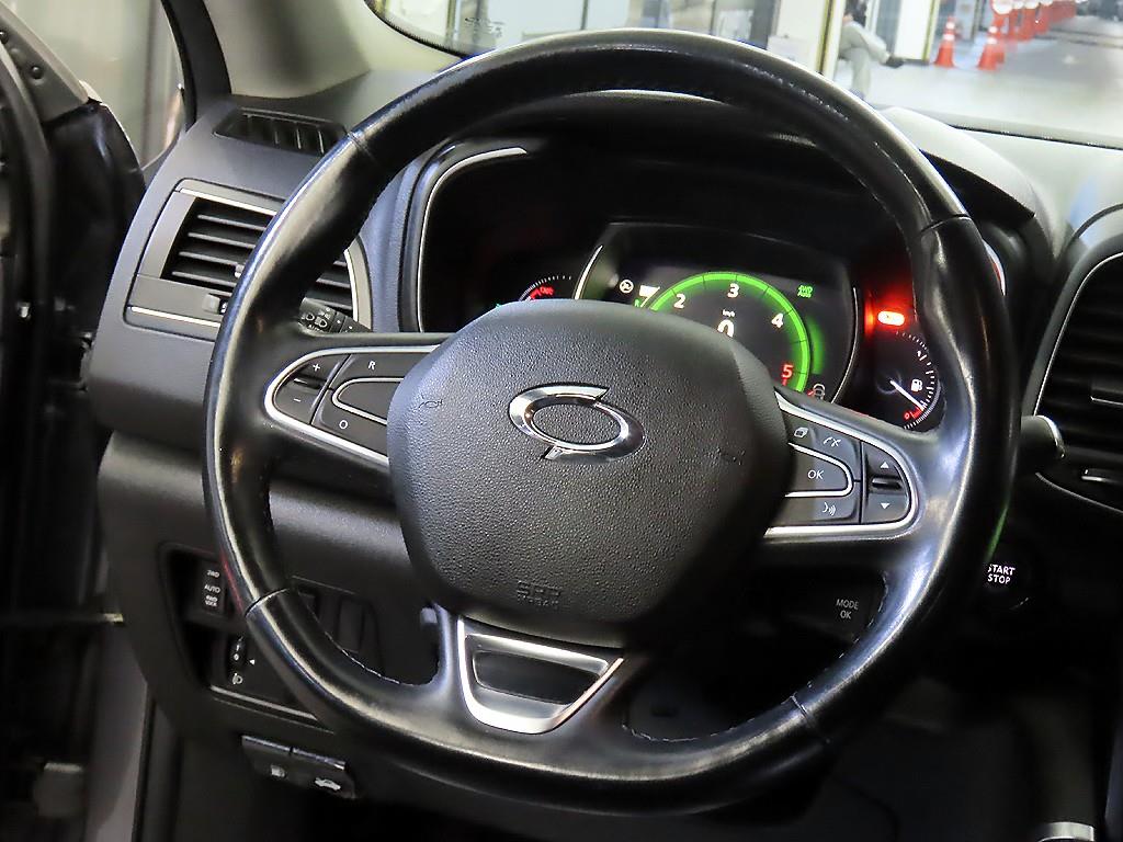 SAMSUNG QM6 - Vista 8