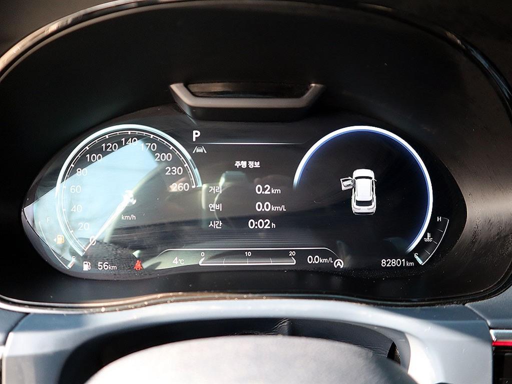 Genesis GV70 - Vista 9