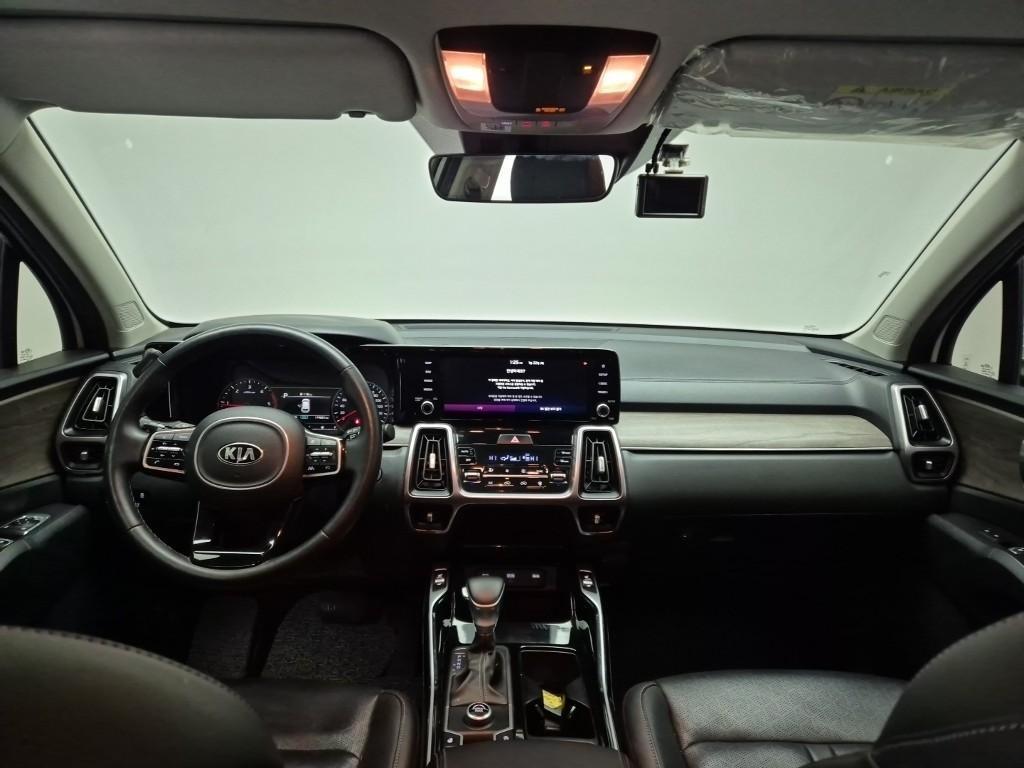KIA Sorento - Vista 8