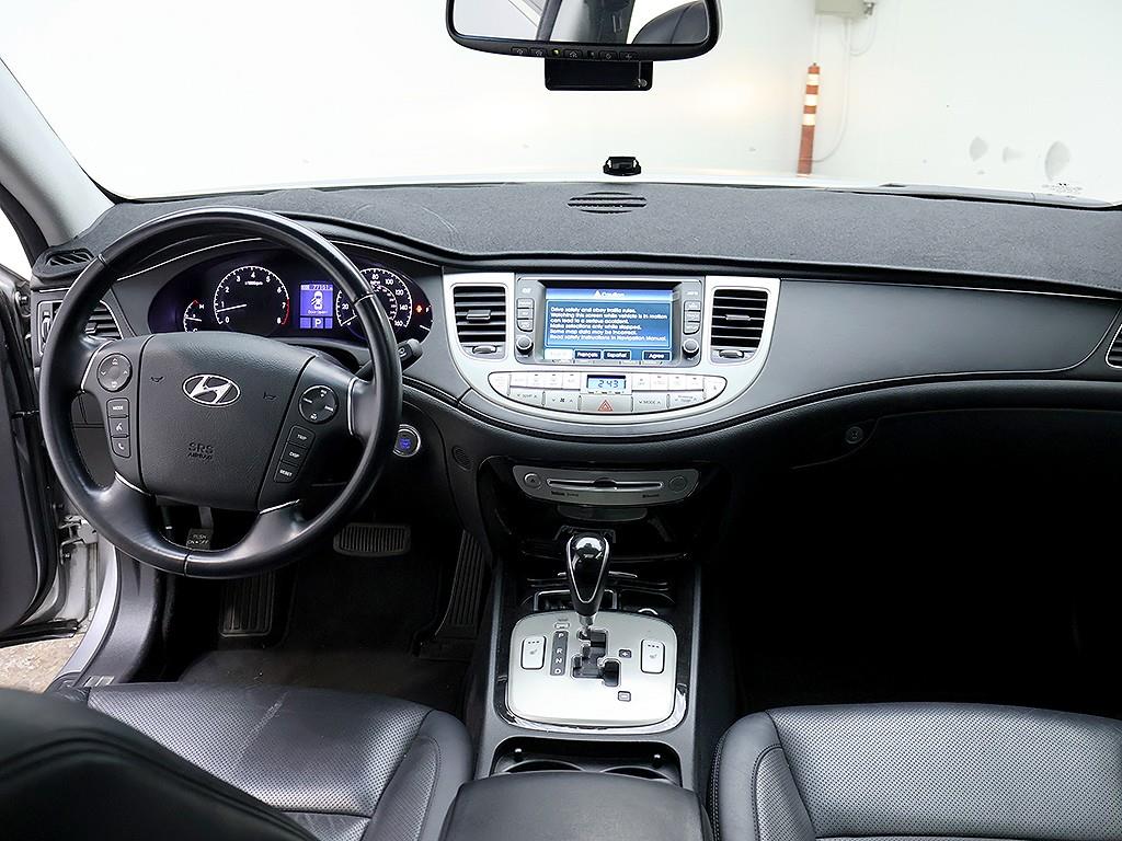 HYUNDAI Genesis - Vista 9