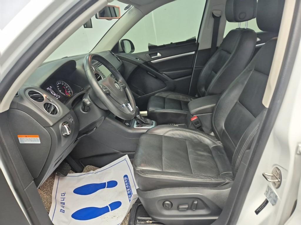 Volkswagen Tiguan - Vista 11