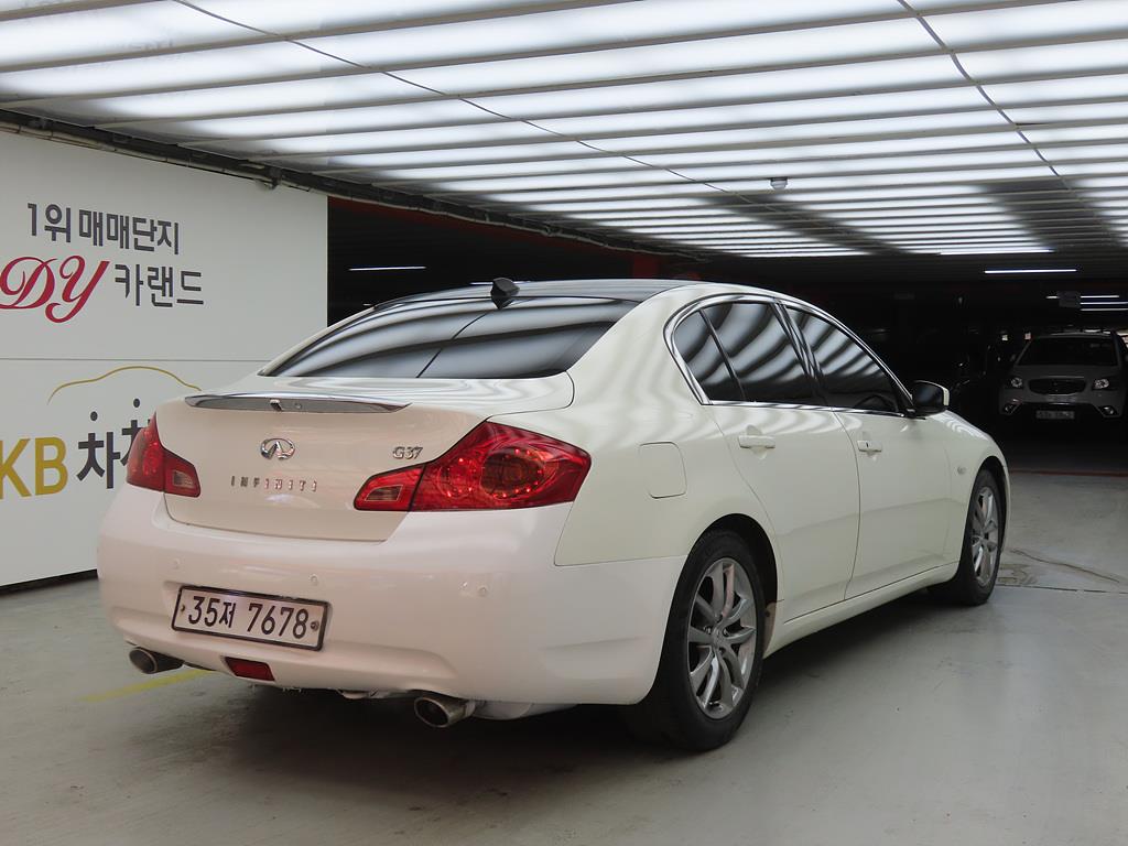 Infiniti G - Vista 4