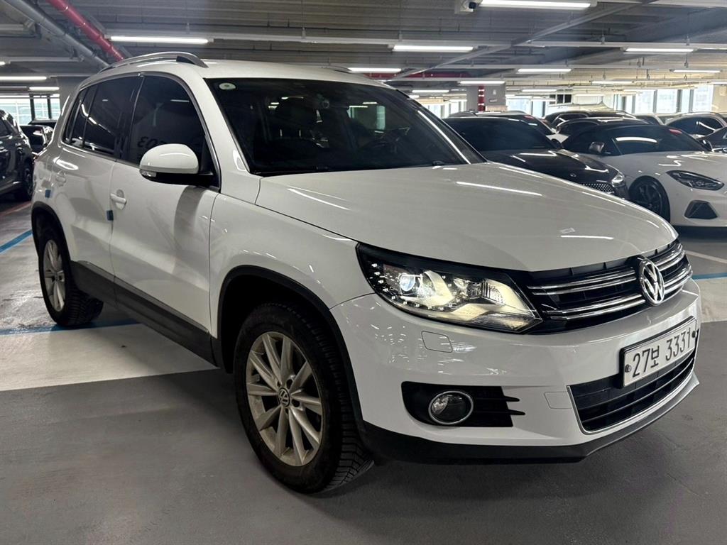 Volkswagen Tiguan - Vista 5