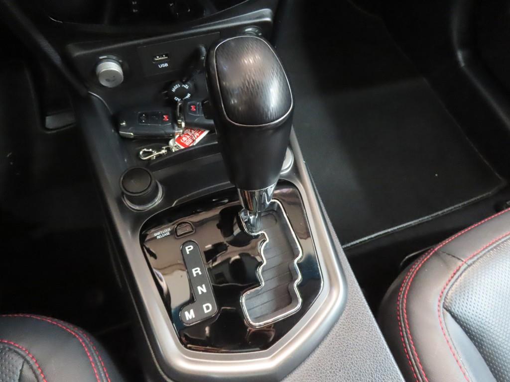 Ssangyong Tivoli 2016 Gris - Importación desde Corea - HF Imports Iquique - Foto 13