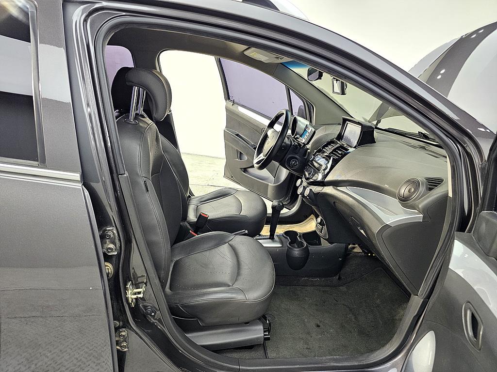 Chevrolet Spark - Vista 11