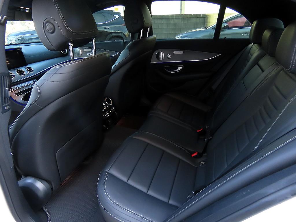 Mercedes Benz E class - Vista 6