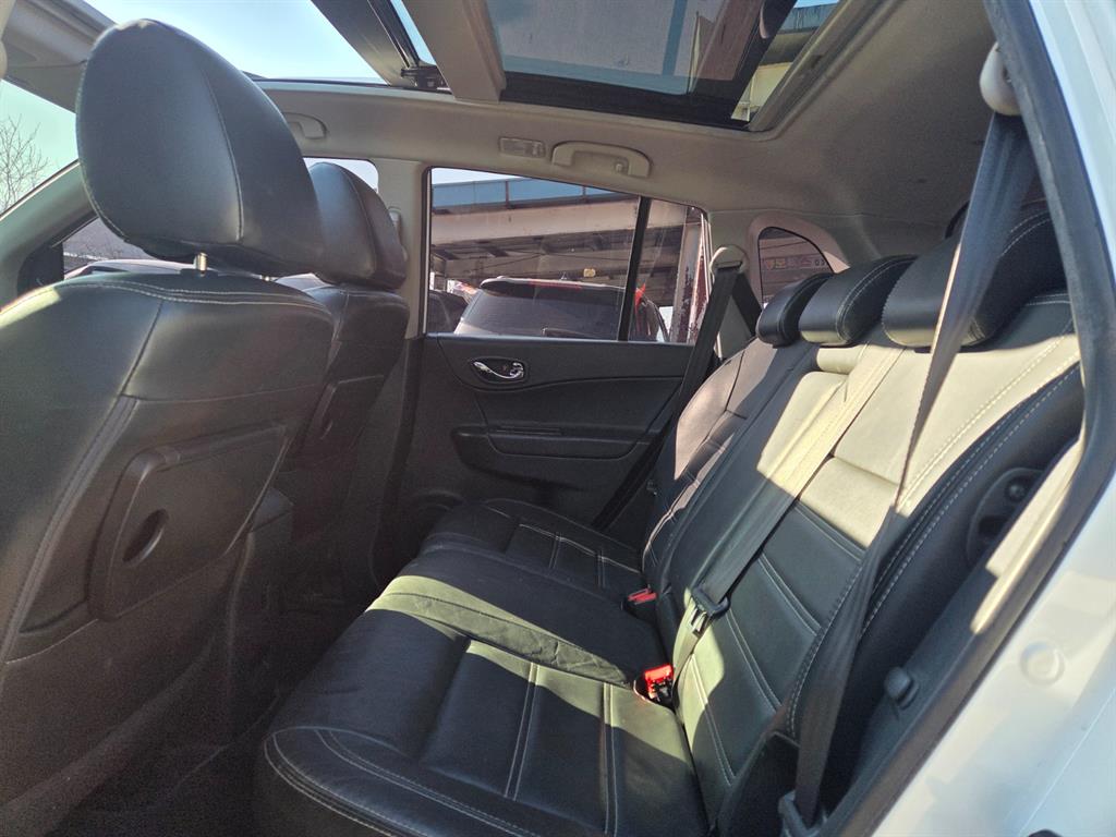 SAMSUNG QM5 - Vista 8