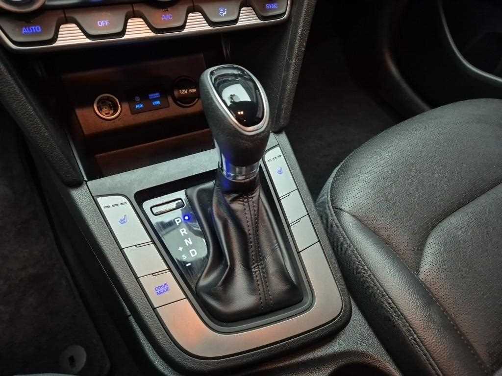 HYUNDAI Avante - Vista 8