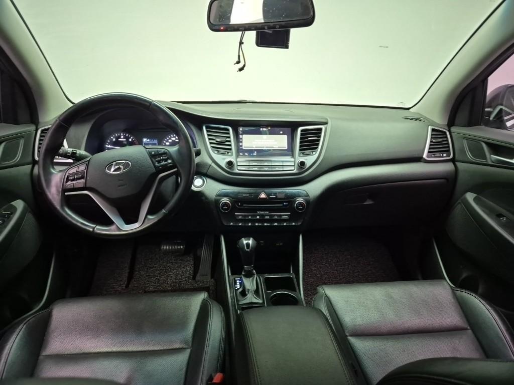 HYUNDAI Tucson - Vista 8