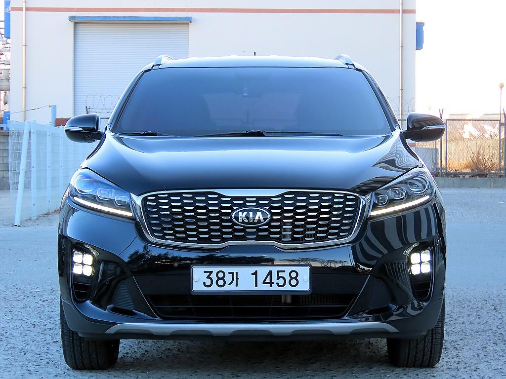 KIA Sorento 2018 Negro - Importación desde Corea - HF Imports Iquique - Foto 1