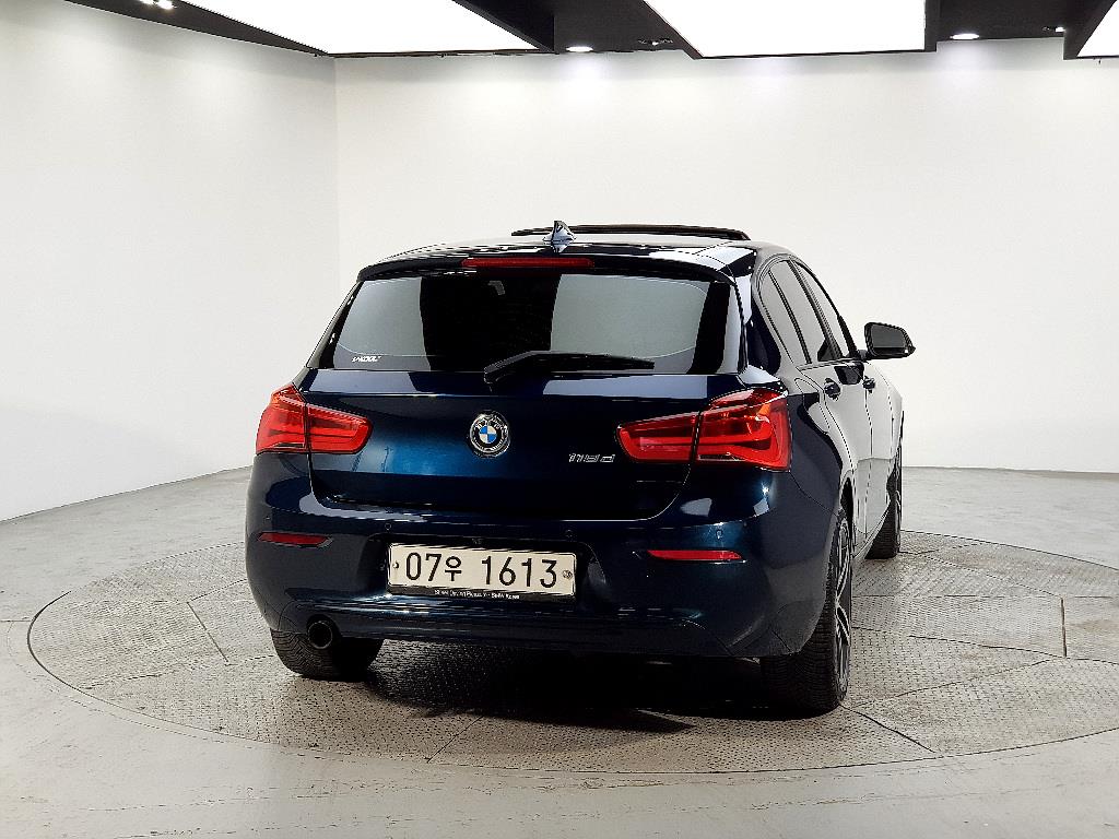 BMW 1 series - Vista 3