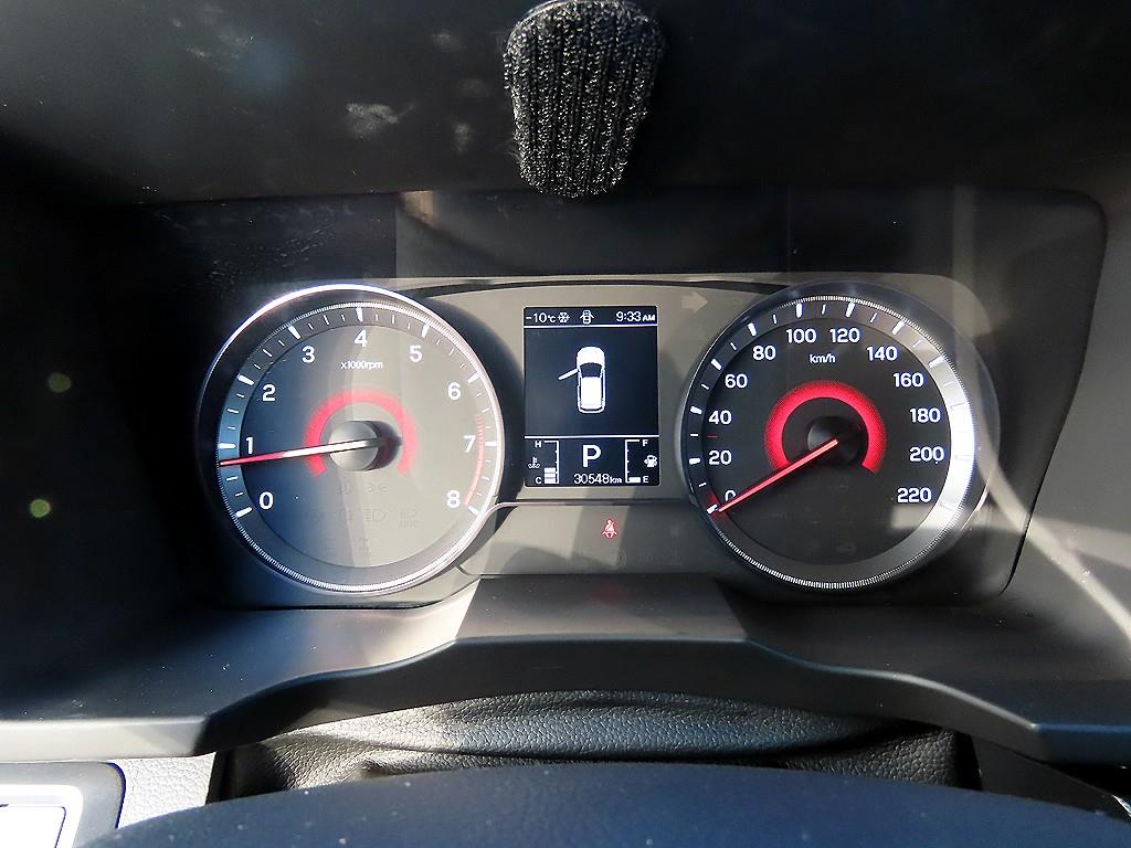 Ssangyong Tivoli - Vista 9