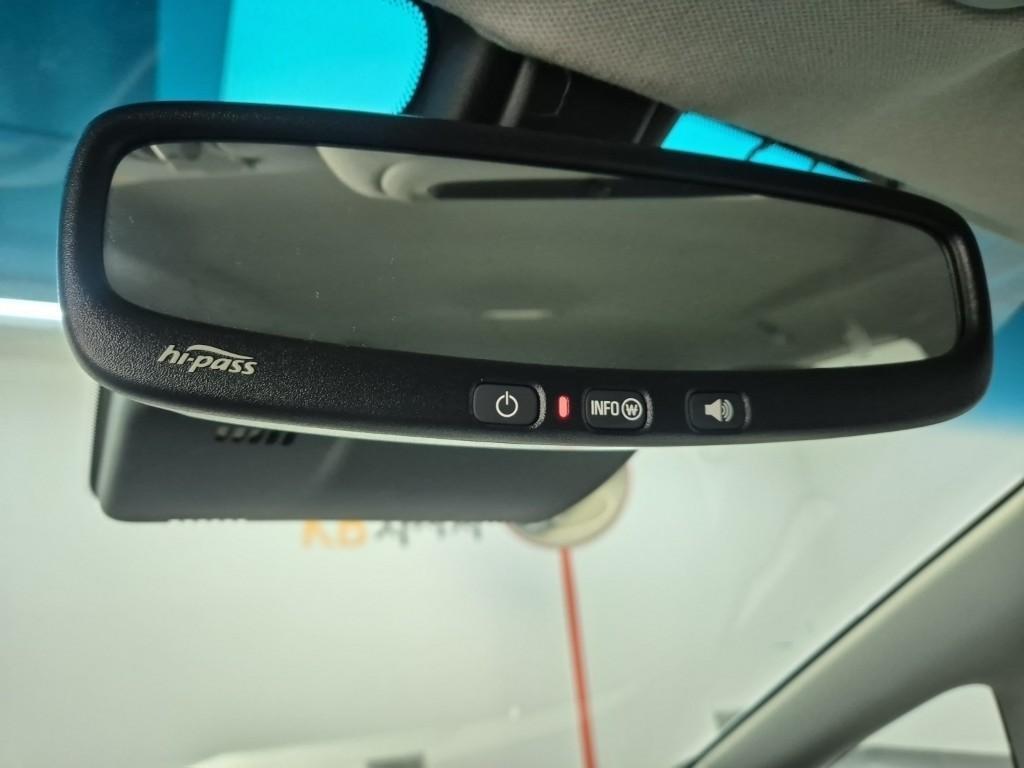 Chevrolet Bolt 2018 Plateado - Importación desde Corea - HF Imports Iquique - Foto 16