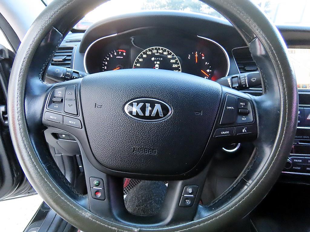 KIA K7 - Vista 8