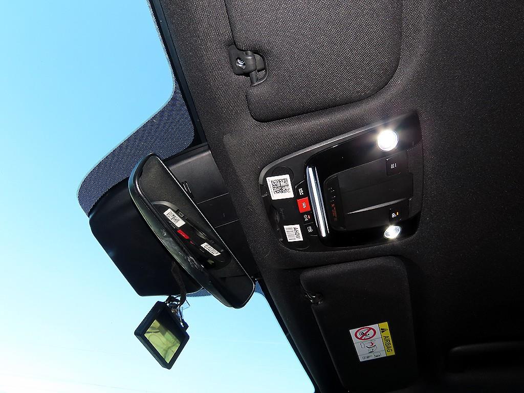 KIA Sorento - Vista 8