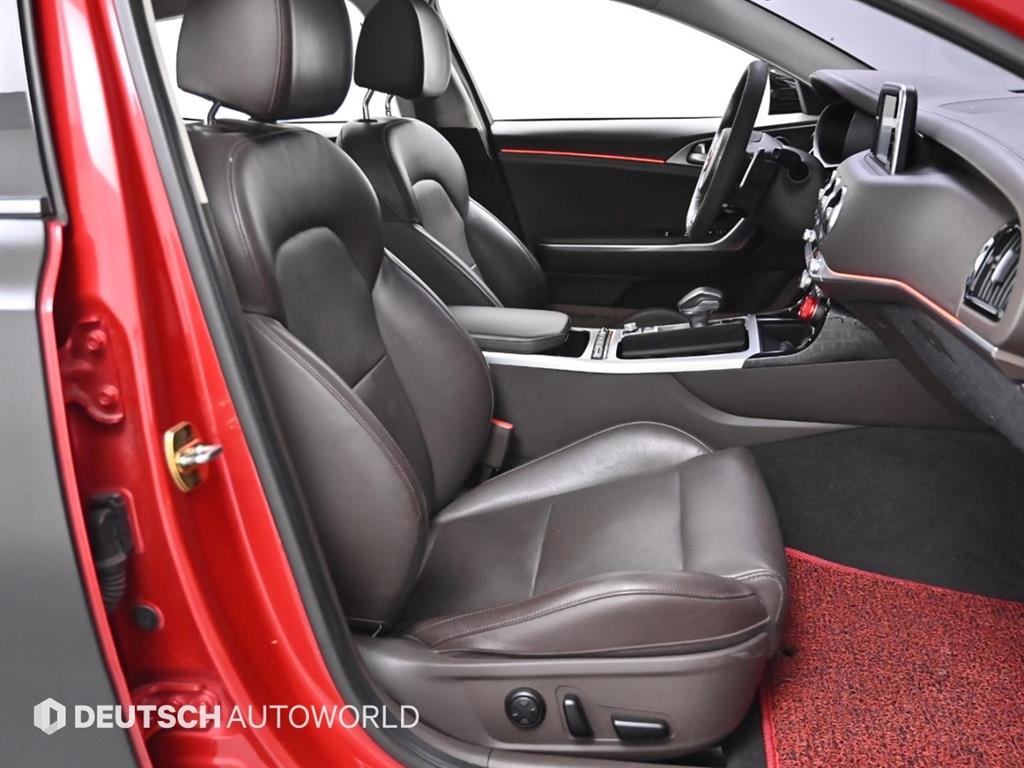 KIA Stinger - Vista 10