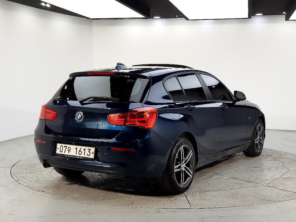 BMW 1 series - Vista 4