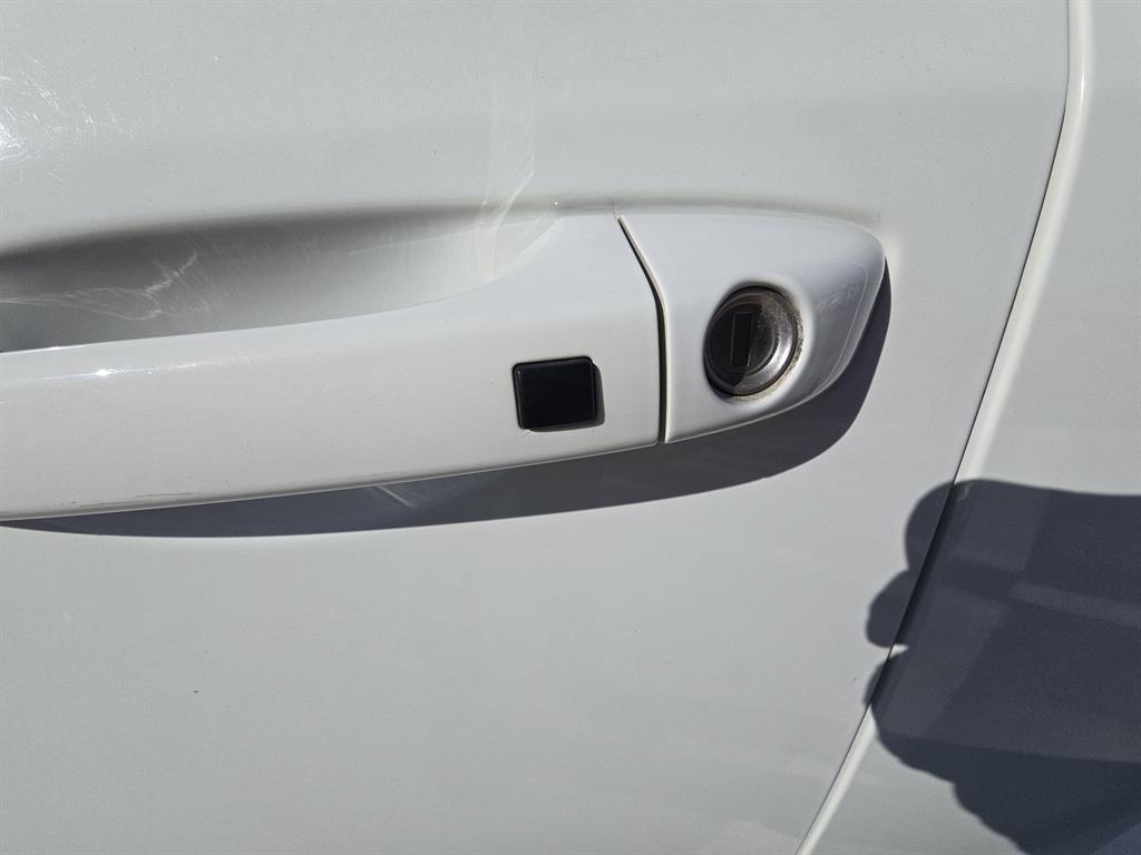 Ssangyong Tivoli 2019 Blanco - Importación desde Corea - HF Imports Iquique - Foto 19