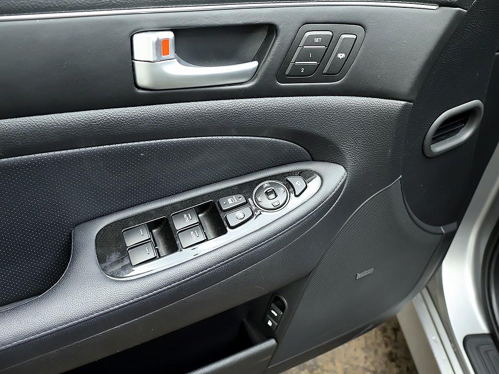 HYUNDAI Genesis 2013 Gris - Importación desde Corea - HF Imports Iquique - Foto 13