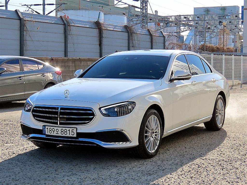 Mercedes Benz E class - Vista 2