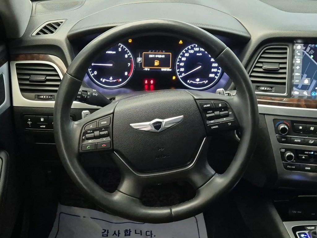 HYUNDAI Genesis - Vista 9