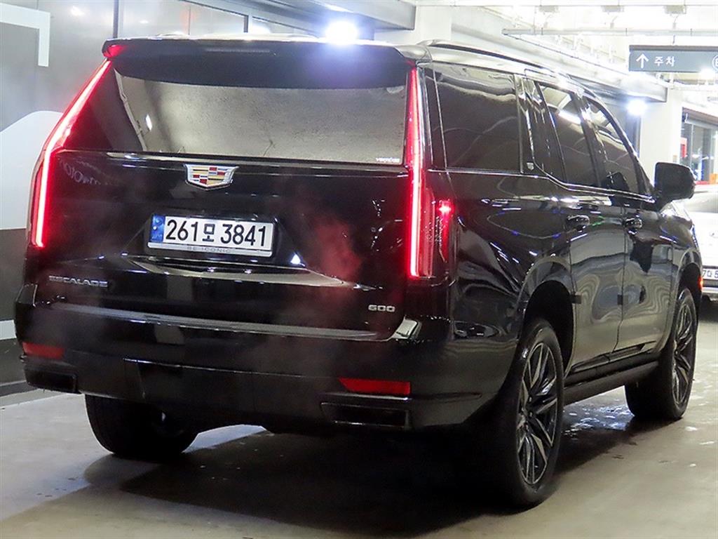 Cadillac Escalade - Vista 4