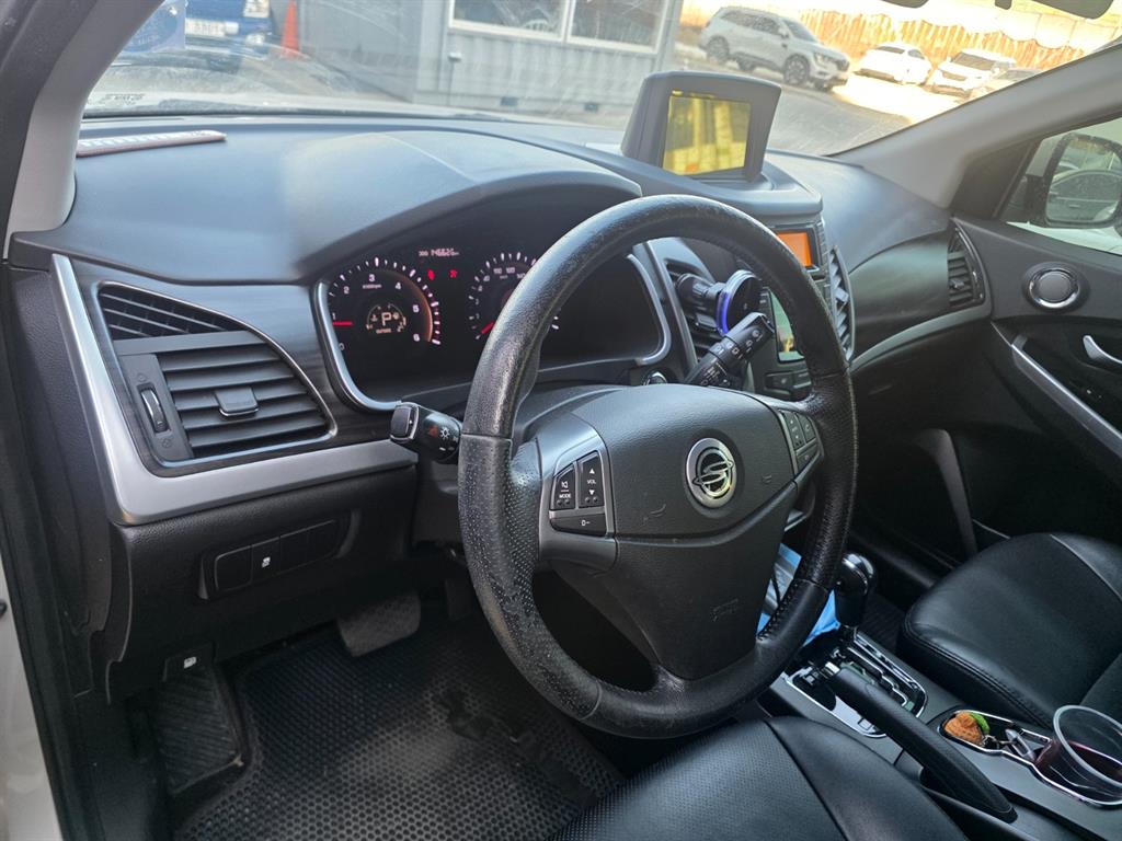 Ssangyong Korando - Vista 8