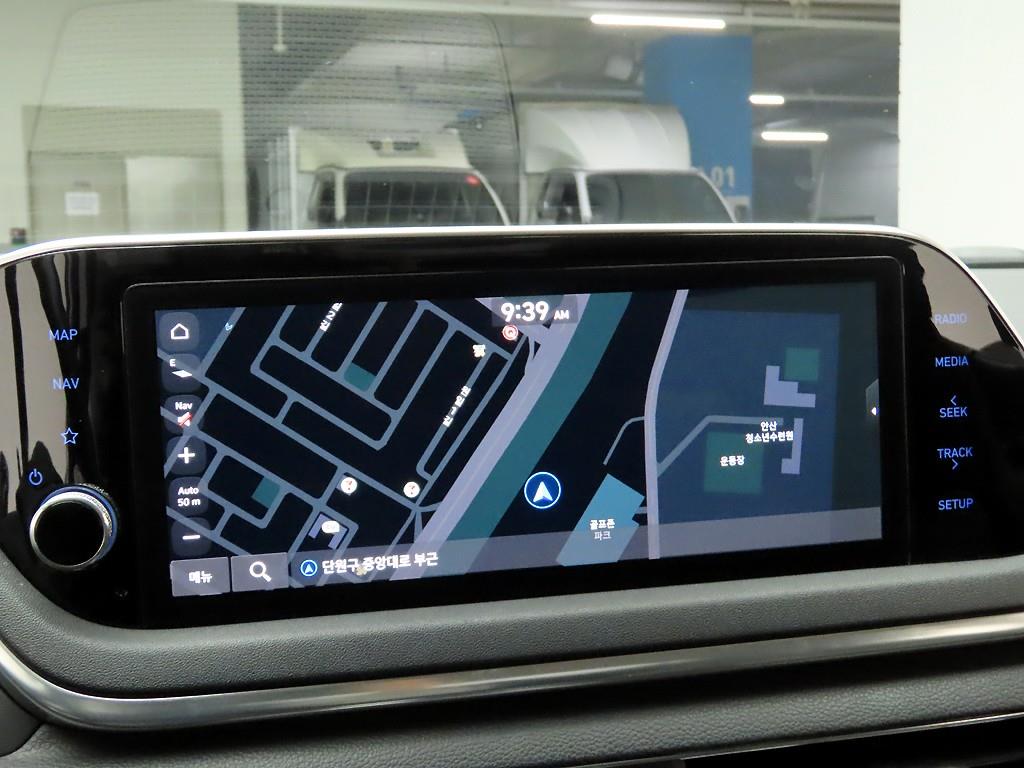 HYUNDAI Sonata - Vista 9