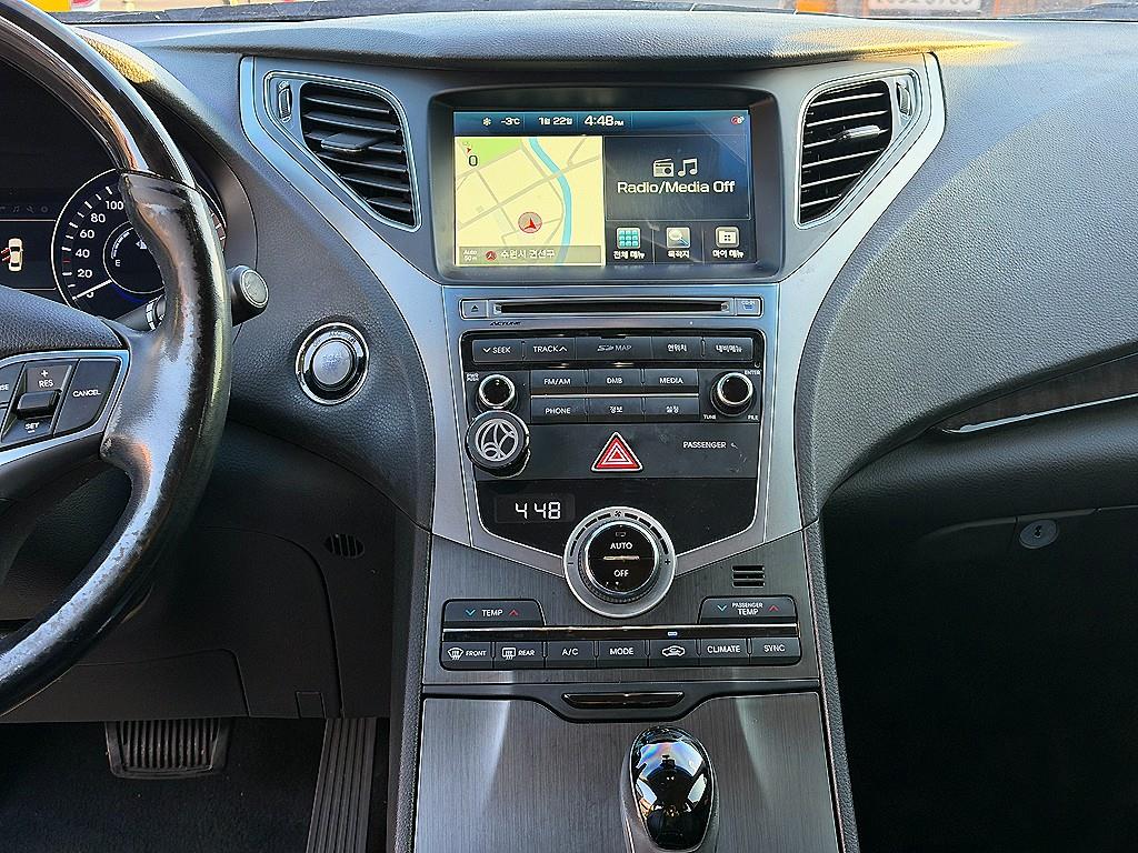 HYUNDAI Grandeur - Vista 10