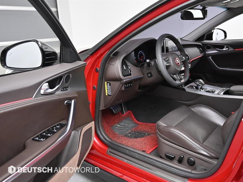 KIA Stinger - Vista 11