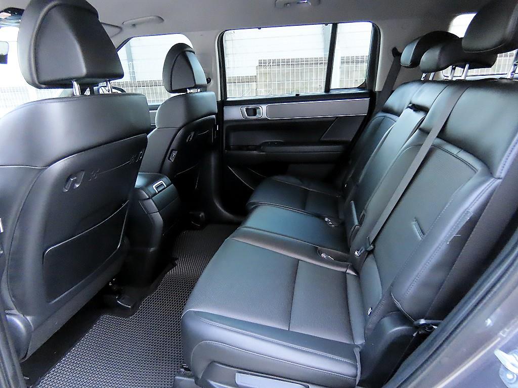 HYUNDAI Santa Fe - Vista 6