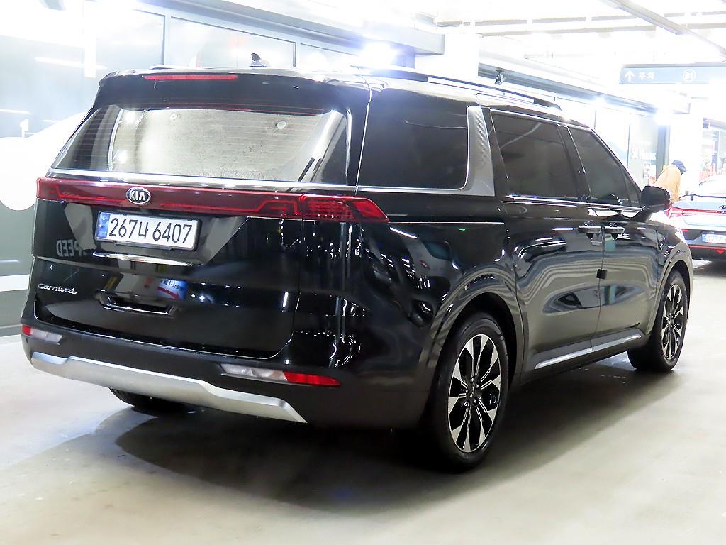 KIA Carnival - Vista 4