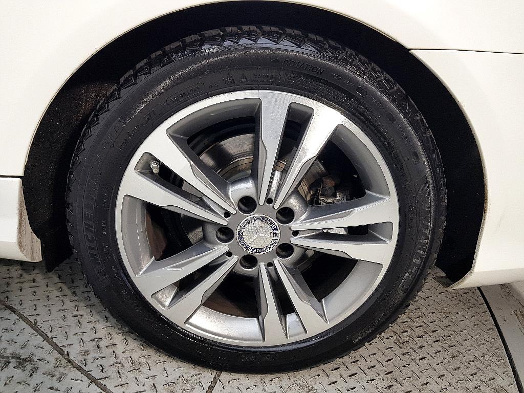 Mercedes Benz E class 2016 Blanco - Importación desde Corea - HF Imports Iquique - Foto 20